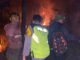 Polisi dan Warga Padamkan Kebakaran Hutan Perhutani di Brebes