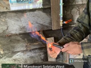 Ubah Limbah Jadi Biogas, Warga Manokwari Selatan Hemat Energi & Biaya