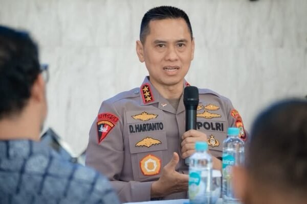 Kapolda Metro Jaya Siapkan Jalur Aduan WhatsApp, Kritik Wartawan Jadi Bahan Evaluasi